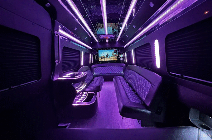 Limo Rentals vs Party Bus Rentals: Which One Fits Your Event Best?